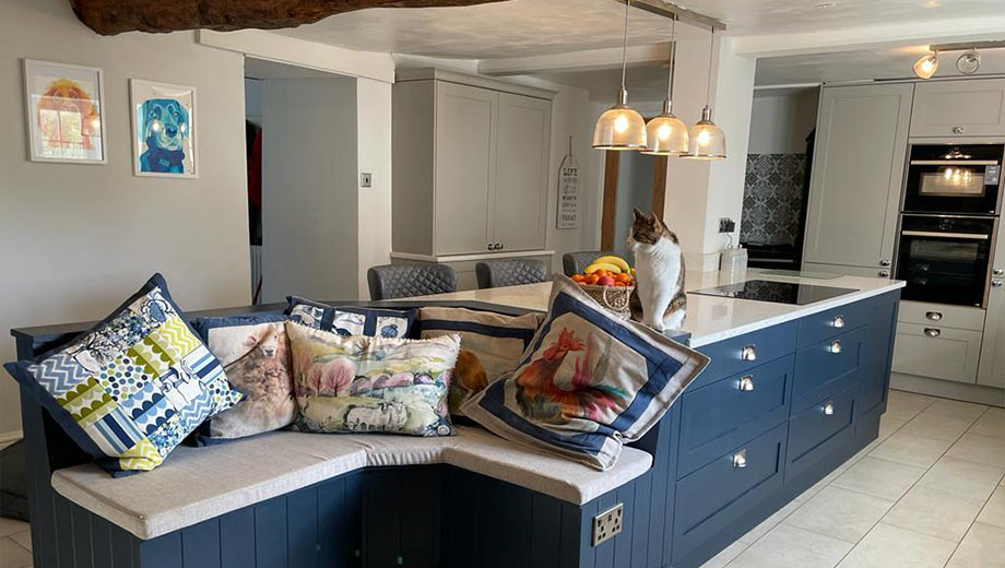 Shaker kitchen with blue kitchen island